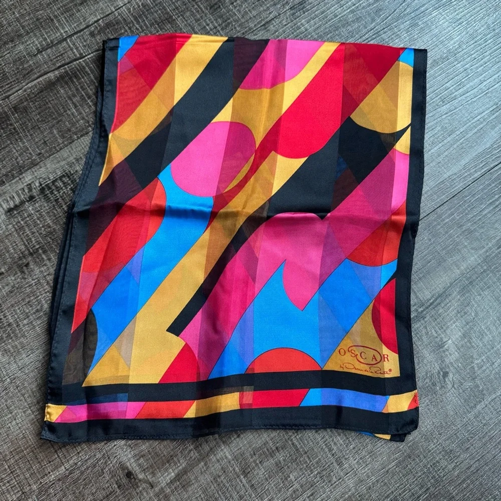 Oscar de la Renta Silk Scarf with Geometric Design - Picture 4 of 5